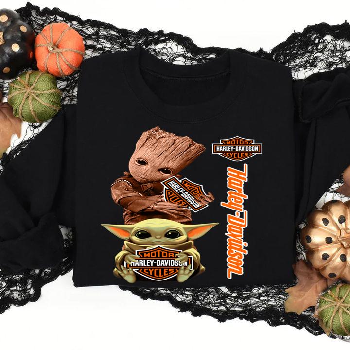Baby Groot And Baby Yoda Hug Harley Davidson t-shirt sweatshirt