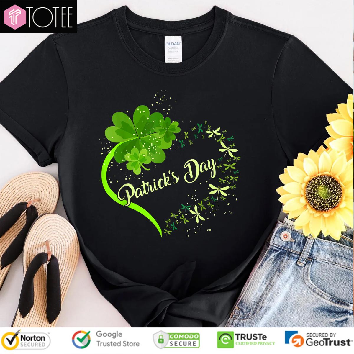 Love Dragonfly Irish Shamrock St. Patricks Day Clover Heart T-Shirt